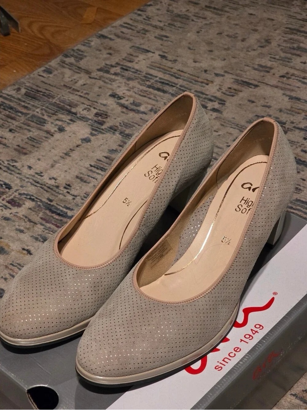 High Soft Women's Perforated Beige Pumps